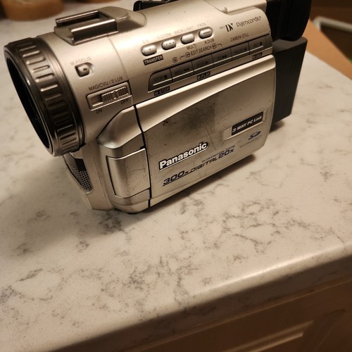 Panasonic mini palmcorder - panasonic,