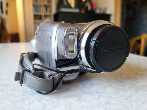 Panasonic gs250 3ccd minidv - 3ccd,